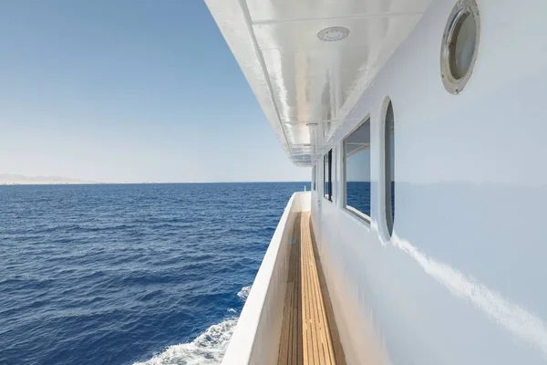 Corridor of luxury yacht angle shot — Stock Photo, Image