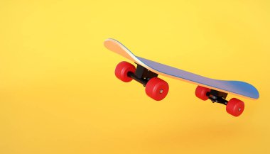 Turuncu arka planda kaykay. 3d oluşturma