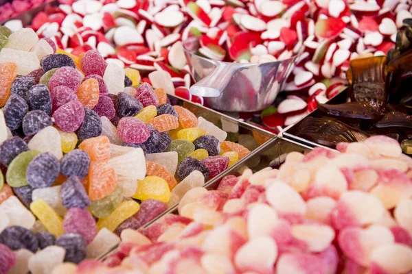 なカラフルなお菓子のカラフルな背景 砂糖キャンディ ゼリー咀嚼 — ストック写真