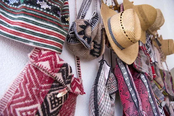 Chapéus Sacos Tradicionais Romenos Presentes Tradicionais Feitos Mão Destino Viagem — Fotografia de Stock