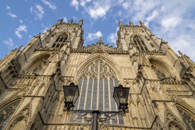Katedral ve Metropolitical Aziz Peter Kilisesi York, York Minster bilinen Katedrali, York, İngiltere ve en büyük Kuzey Avrupa'da türünün. 3 Ağustos 2018 fotoğraf
