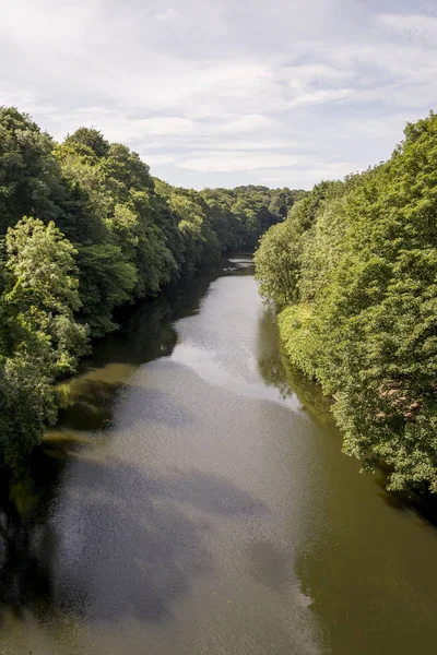 Κοιτάζοντας Προς Κάτω Στον Ποταμό Wear Στο Durham Ηνωμένο Βασίλειο — Φωτογραφία Αρχείου