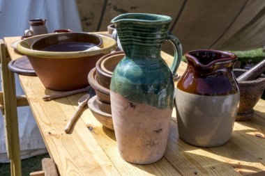 Eski mutfak eşyaları - vintage - Ortaçağ Festivali Durham İngiltere İngilizce