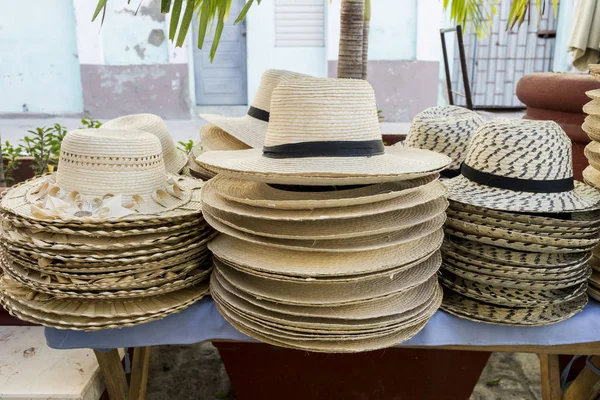 Expositor Sombreros Paja Venta Cienfuegos Cuba Mercado Callejero Artesanía — Foto de Stock