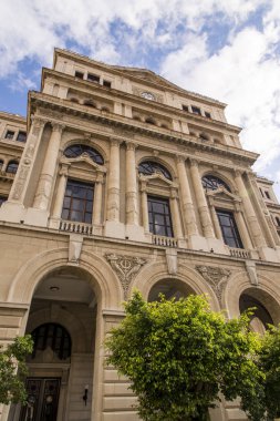 Küba, Havana, Vedado 'nun ortasındaki Malecon' da bulunan tarihi Hotel Nacional de Cuba. La Habana, Küba. Fotoğraf 1 Kasım 2018 'de çekildi.