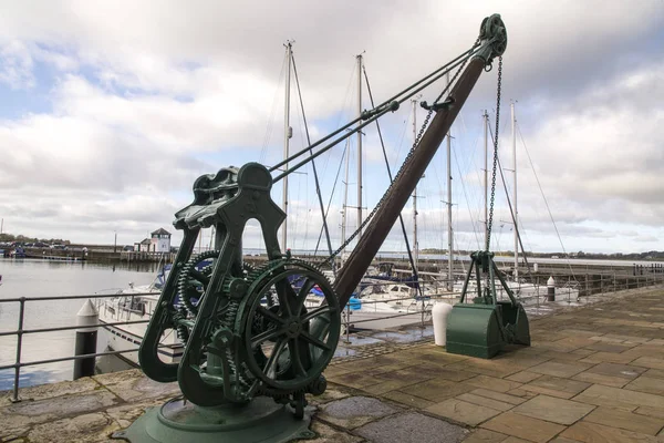 Caernarfon - Victoria Dock, old dockside crane