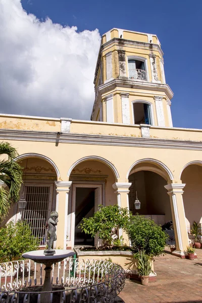 Casa de patio interior - Trinidad, Cuba — Foto de Stock
