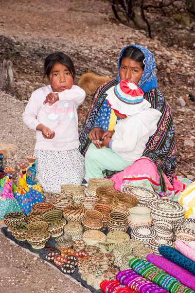 Tarahumara indická žena-měděný kaňon-Mexiko, — Stock fotografie