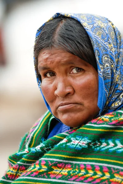 Bakır Kanyon'da Bir Tarahumara Hintli kadın portresi