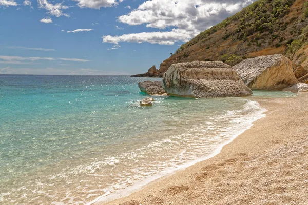 Playa de Cala Mariolu - Italia - Cerdeña —  Fotos de Stock