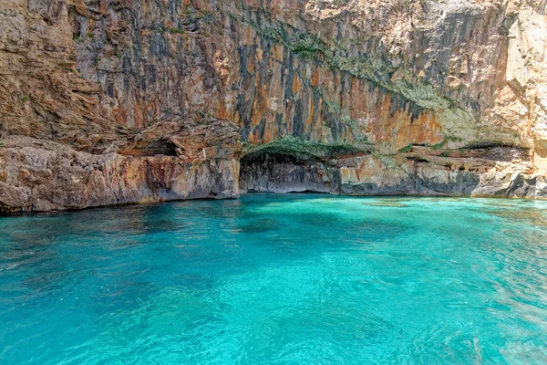 サルデーニャ島沖の帆船-イタリア — ストック写真