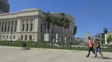 Küba, Havana, Havana Centro bölgesinde trafik - 29 Ekim 2018