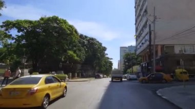 Küba, Havana, Havana Centro bölgesinde trafik - 29 Ekim 2018