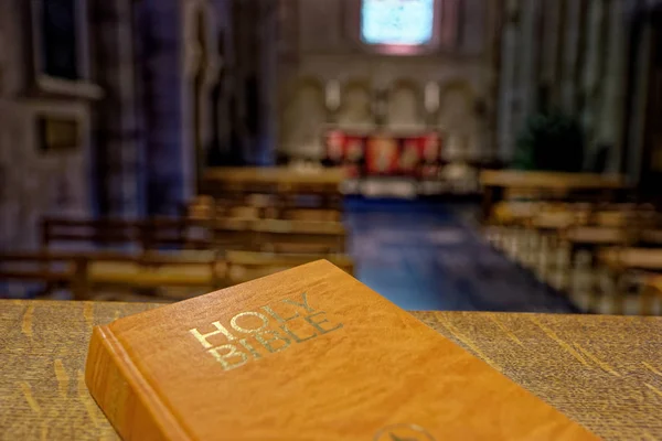 ウィンチェ スター大聖堂の内部 — ストック写真
