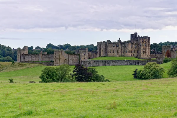 Alnwick Castle-Northumberland-Wielka Brytania — Zdjęcie stockowe