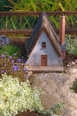 Bourton 'da Sudaki Ünlü Manken Köyü