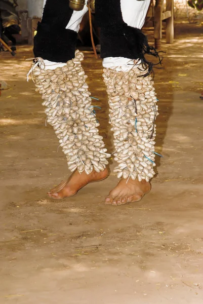 아스텍 족의 민속 춤 - 멕시코 출신의 무용수 — 스톡 사진