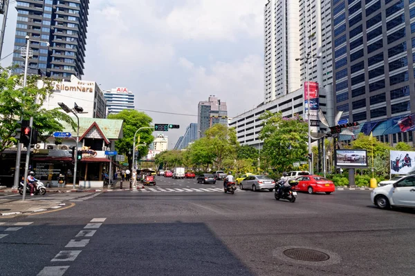 バンコク ダウンタウンの交通 市内中心部の忙しいラーマ1世道路 2020年1月22日 — ストック写真