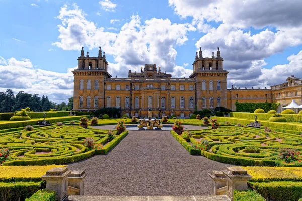 İngiltere, Woodstock 'taki Blenheim Sarayı. Winston Churchill 'in doğduğu yer ve Marlborough Düklerinin evi - 1 Ağustos 2020
