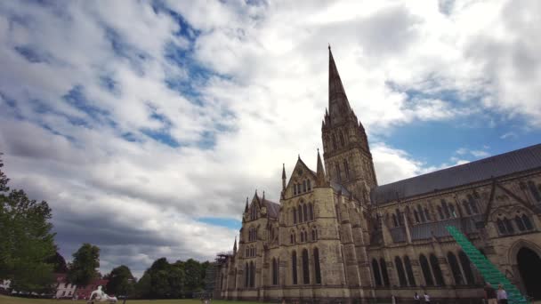 Salisbury Katedrali Nin Ortaçağ Kulesi Salisbury Wiltshire Ngiltere Temmuz 2020 — Stok video