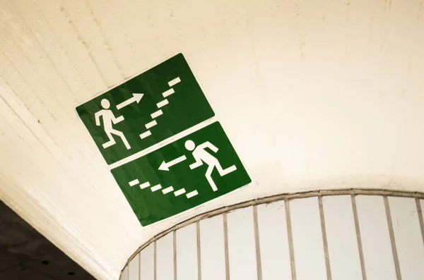 Emergency Exit Sign Stairs — Stock Photo, Image