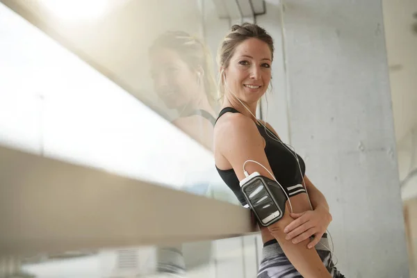 Fitness Girl Relaxing Gym Window — Stock Photo, Image