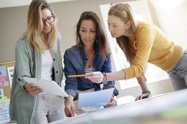 Fashion Designers Working Together Project — Stock Photo, Image