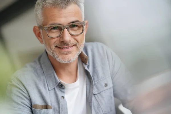 Middle Aged Guy Trendy Eyeglasses — Stock Photo, Image