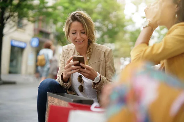 Girlfriends Enjoying Shopping Day Sitting Stairs — Stock Photo, Image