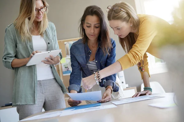 Fashion Designers Working Together Project — Stock Photo, Image