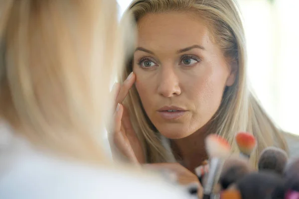Middle Aged Woman Looking Her Skin Front Mirror — Stock Photo, Image