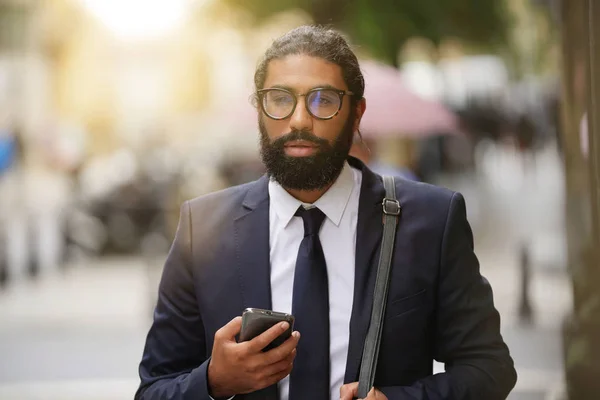 Businessman Walking Work Smartphone Hand — Stock Photo, Image