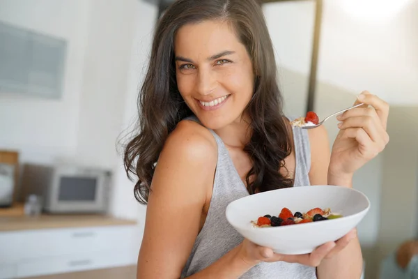 Brunette Woman Having Healthy Breakfast Home — Stock Photo, Image