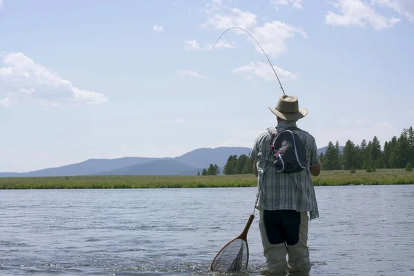 Fisherman Flyfishing River Montana State — Stock Photo, Image