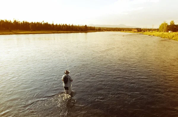 Pesca Con Mosca Pescador Tenedor Henry — Foto de Stock