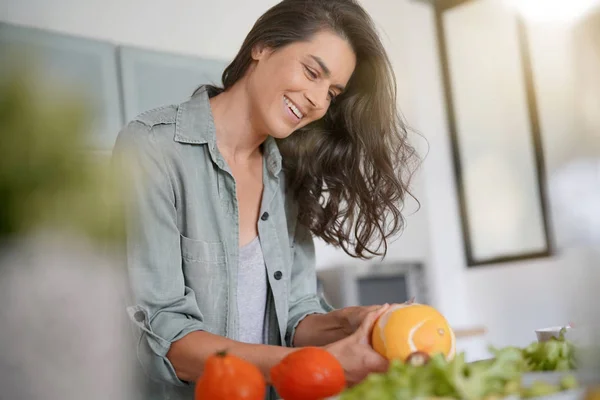 Woman Home Kitchen Preparing Lunch Salad — Stock Photo, Image