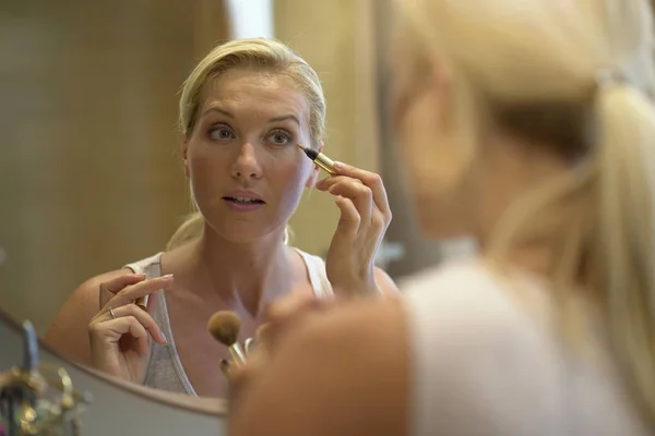 Year Old Woman Putting Makeup Front Mirror — Stock Photo, Image