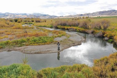Ruby on Rails Nehri Montana üzerinde sinek balıkçı