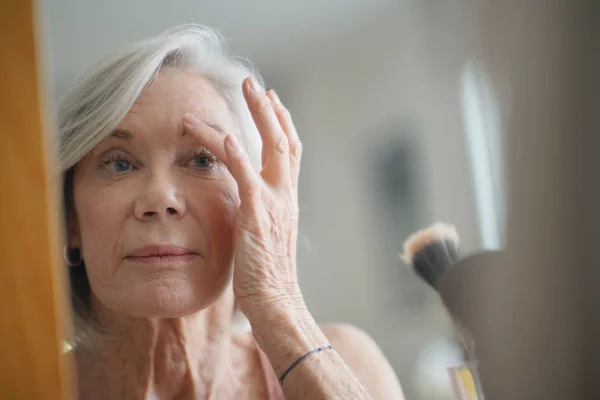 Attractive Senior Woman Looking Her Skin Mirror — Stock Photo, Image