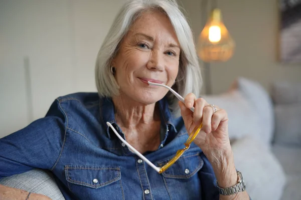 Attractive Senior Woman Home Eyeglasses — Stock Photo, Image