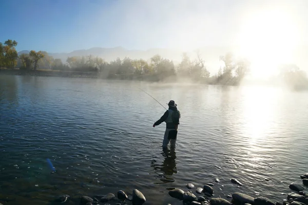 Pescador Voador Nascer Sol Rio Yellowstone — Fotografia de Stock