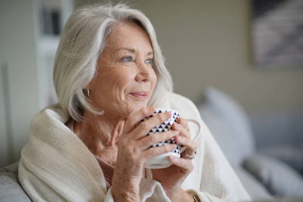 Cosy Looking Senior Woman Home Hot Drink — Stock Photo, Image