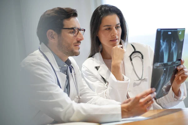 Male Female Doctors Going Patient Results — Stock Photo, Image