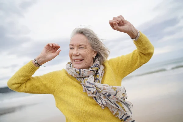 Carefree Energetic Senior Woman Playing Beach Fall — Stock Photo, Image