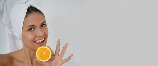 Stunning Natural Beauty Towel Turban Playing Orange Slices — Stock Photo, Image