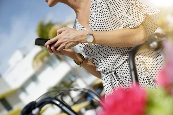 Colorful Close Woman Hands Texting Bike Sunny Outdoors — Stock Photo, Image