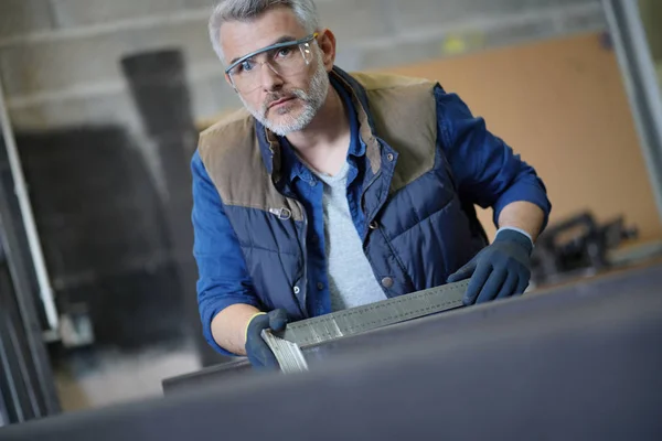 Mature Ironworker Workshop — Stock Photo, Image