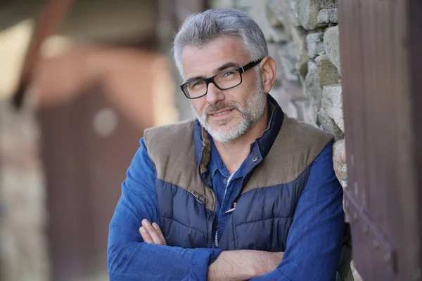 Portret Van Volwassen Man Het Platteland Landbouw Leven — Stockfoto