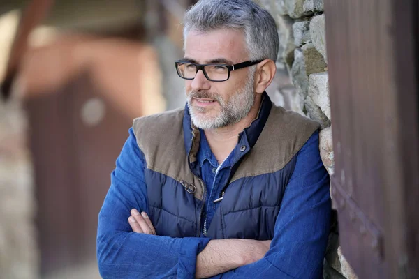 Portret Van Volwassen Man Het Platteland Landbouw Leven — Stockfoto