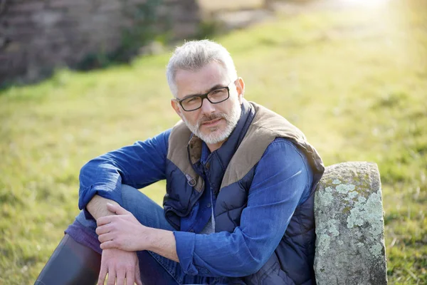 Portret Van Volwassen Man Het Platteland Landbouw Leven — Stockfoto